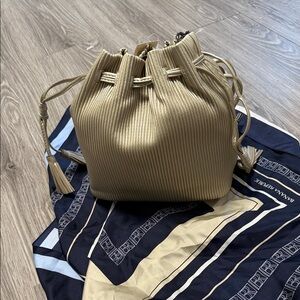 Marla Wynne Elegant Gold Drawstring Bag